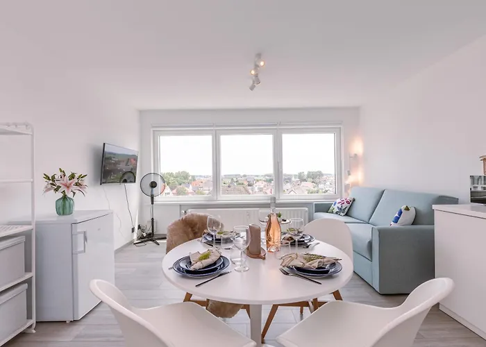 Moderne Lichtrijke Studio Vlakbij Strand En Casino Middelkerke